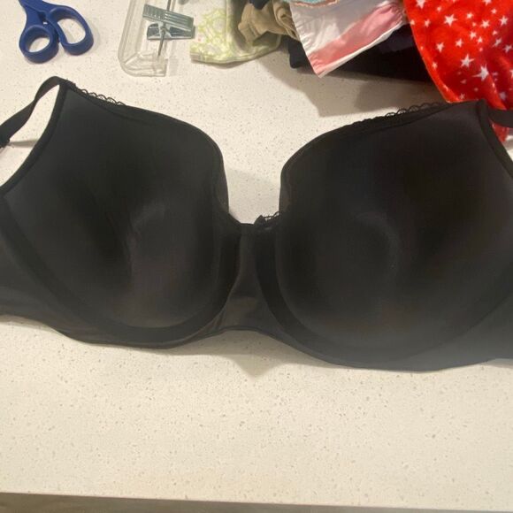 Victoria’s Secret body by Victoria lined Demi bra size 38D - Picture 5 of 7